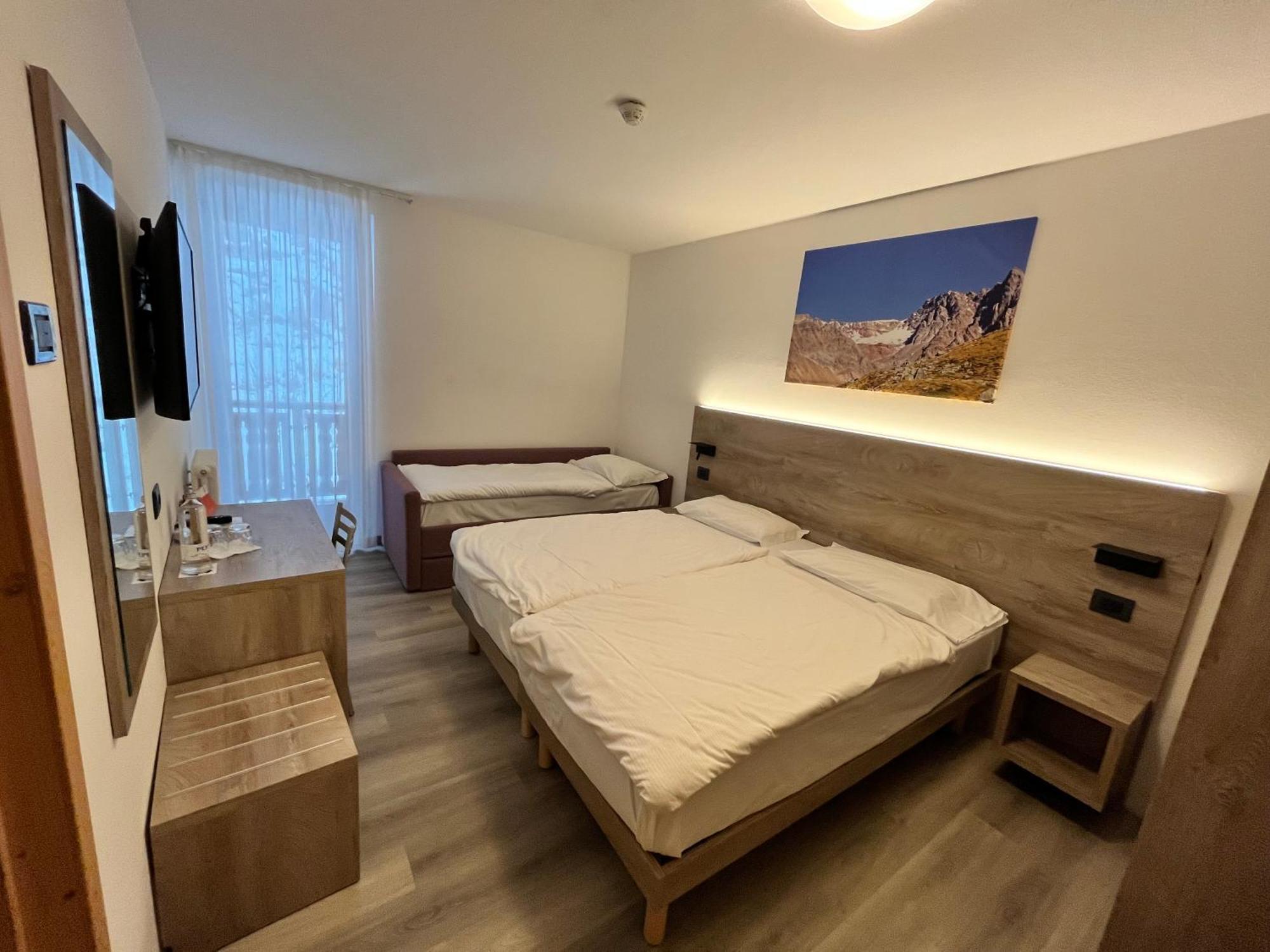 פיו פונטי Hotel Zanella מראה חיצוני תמונה