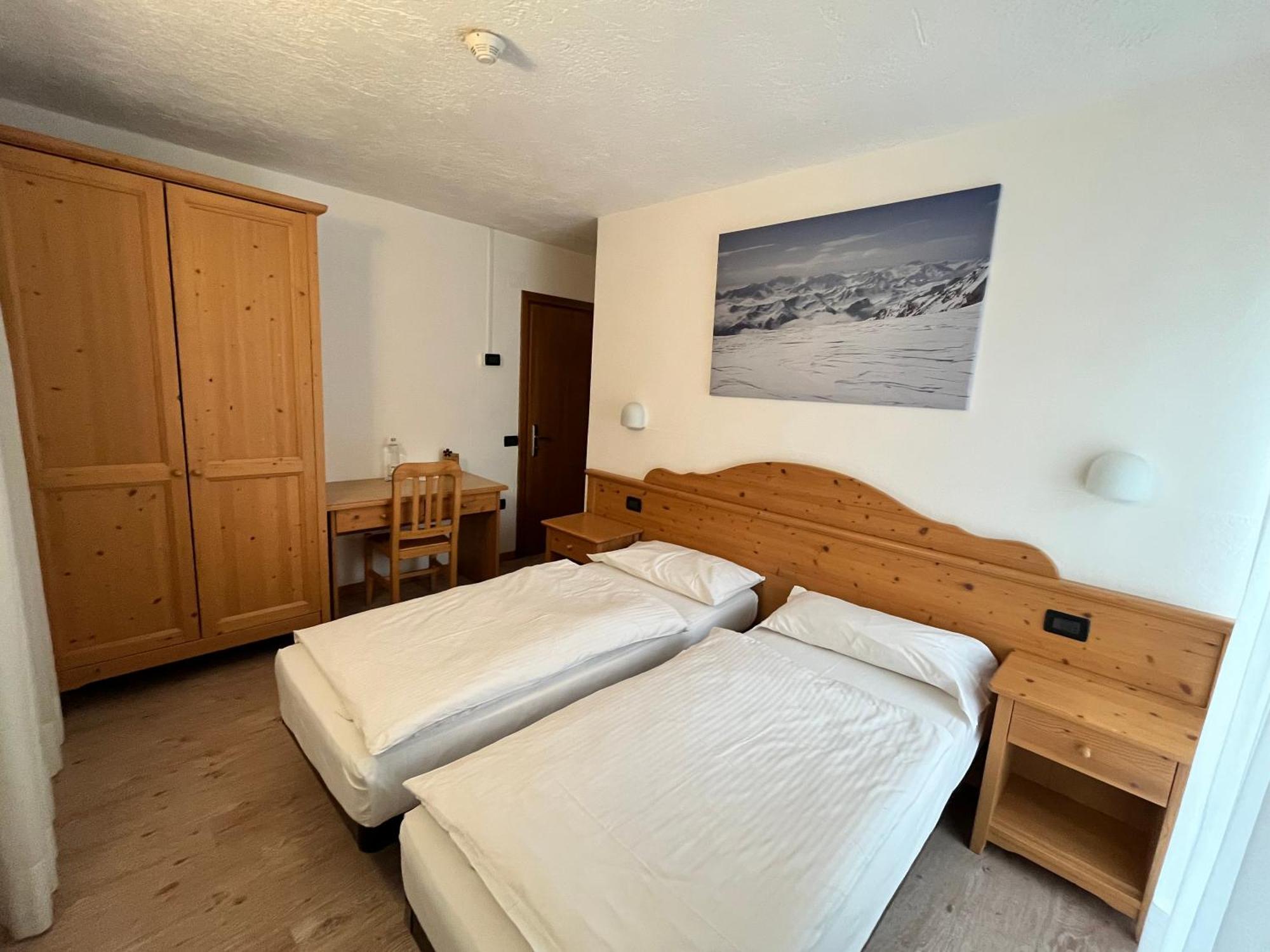 פיו פונטי Hotel Zanella מראה חיצוני תמונה